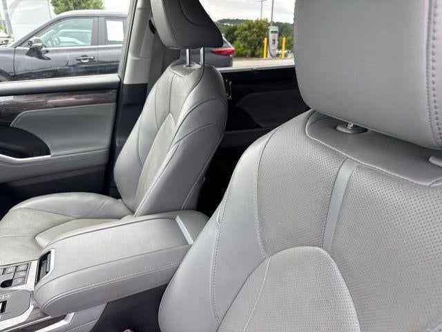 2023 Toyota Highlander Hybrid Limited