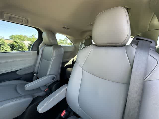 2023 Toyota Sienna XLE