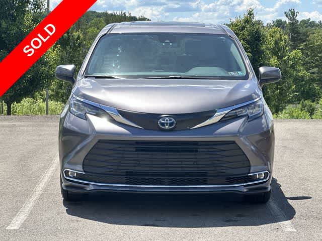 2023 Toyota Sienna XLE