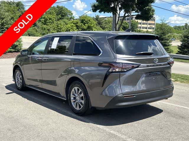 2023 Toyota Sienna XLE