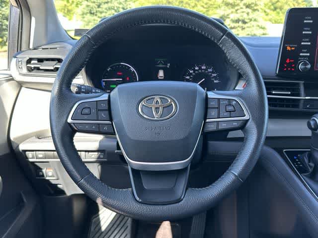 2023 Toyota Sienna XLE