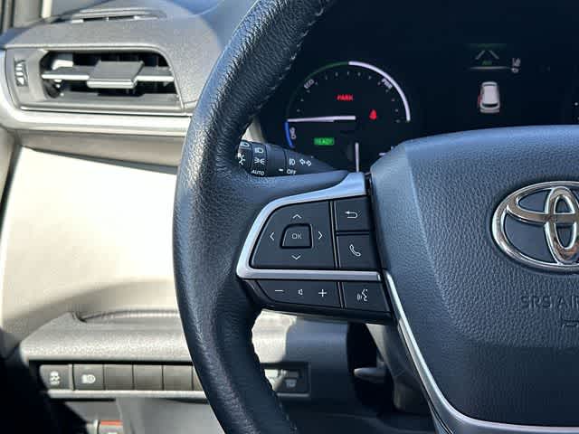 2023 Toyota Sienna XLE