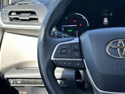 2023 Toyota Sienna XLE