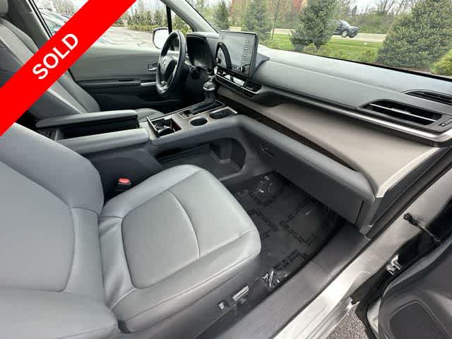 2023 Toyota Sienna XLE