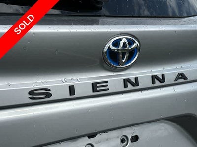 2023 Toyota Sienna XLE