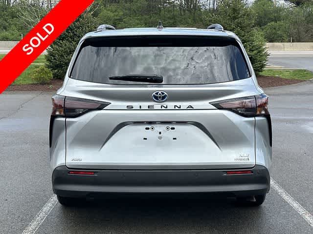 2023 Toyota Sienna XLE