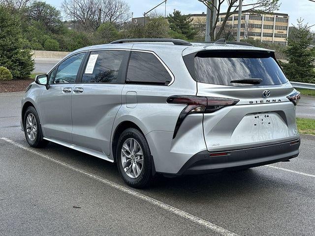 2023 Toyota Sienna XLE