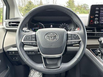 2023 Toyota Sienna XLE