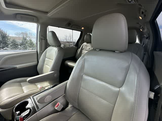 2018 Toyota Sienna XLE