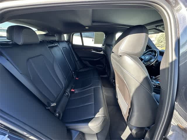 2023 BMW X4 xDrive30i