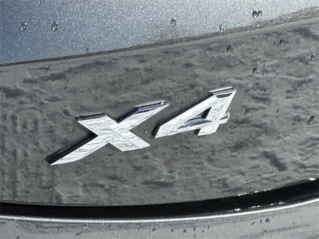 2023 BMW X4 xDrive30i