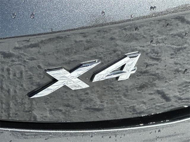 2023 BMW X4 xDrive30i