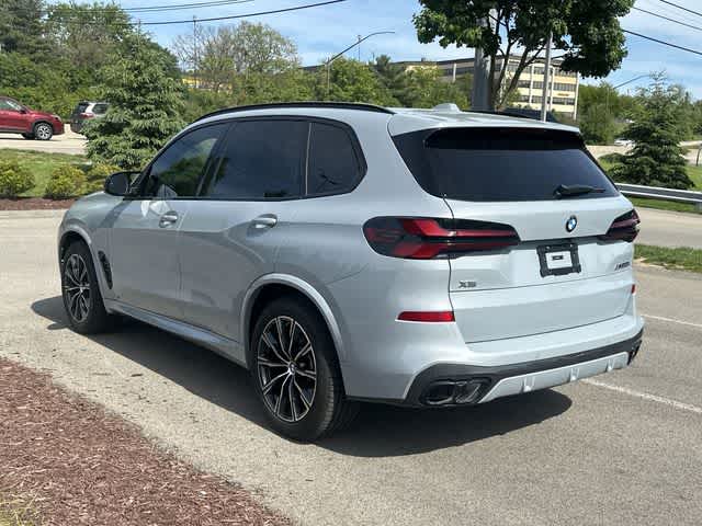 2024 BMW X5 M60i M60i