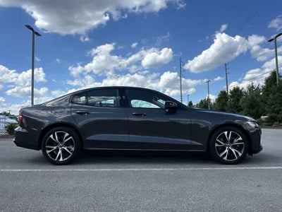 2024 Volvo S60 Core Dark Theme