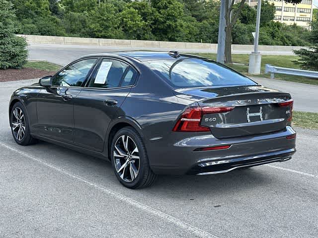 2024 Volvo S60 Core Dark Theme