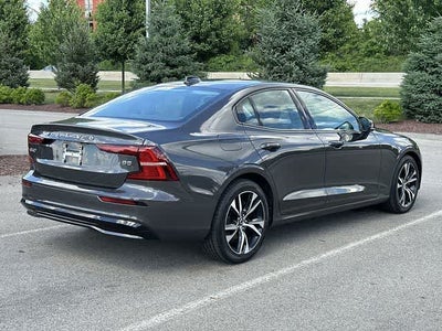 2024 Volvo S60 Core Dark Theme