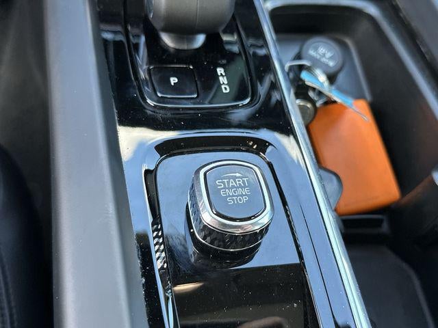 2024 Volvo S60 Core Dark Theme