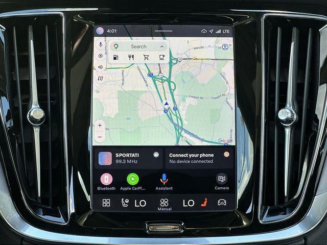 2024 Volvo S60 Core Dark Theme