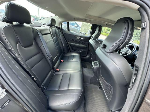 2024 Volvo S60 Core Dark Theme