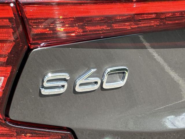 2024 Volvo S60 Core Dark Theme