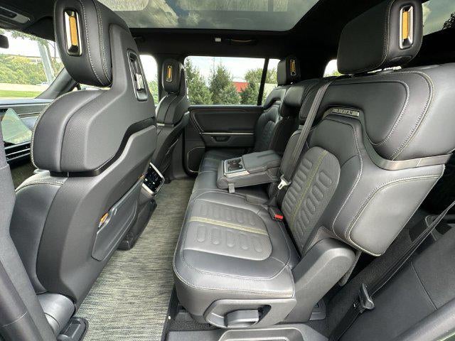 2026 Rivian R1S Dual Motor Large Pack