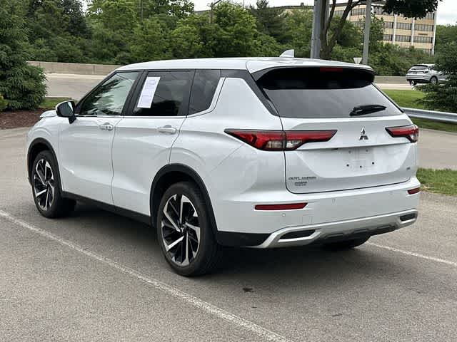 2024 Mitsubishi Outlander SE