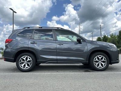 2024 Subaru Forester Premium