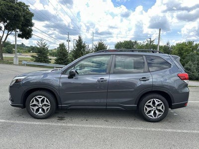 2024 Subaru Forester Premium
