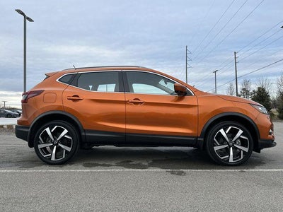 2022 Nissan Rogue Sport SL