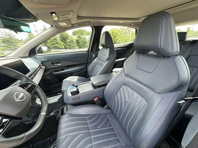 2024 Nissan ARIYA PLATINUM+