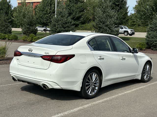 2023 INFINITI Q50 LUXE