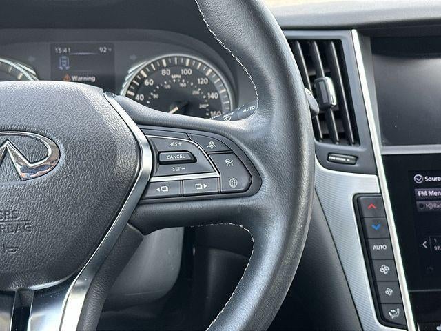 2023 INFINITI Q50 LUXE