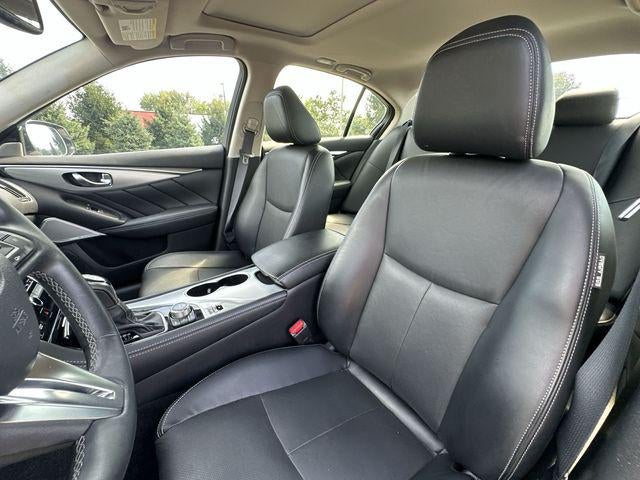 2023 INFINITI Q50 LUXE