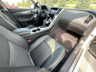 2023 INFINITI Q50 LUXE