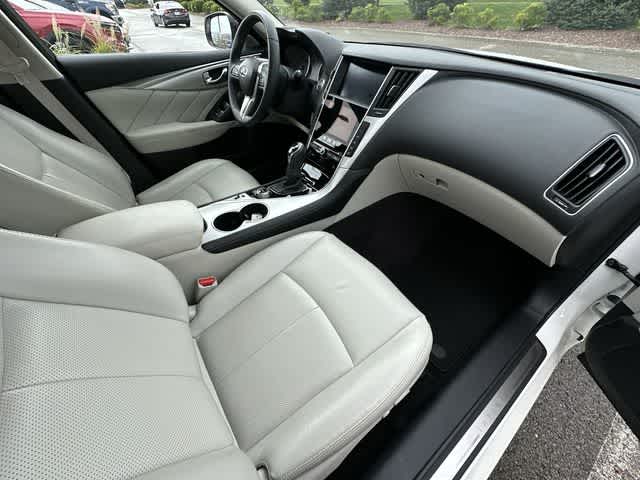 2023 INFINITI Q50 LUXE