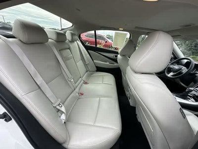 2023 INFINITI Q50 LUXE