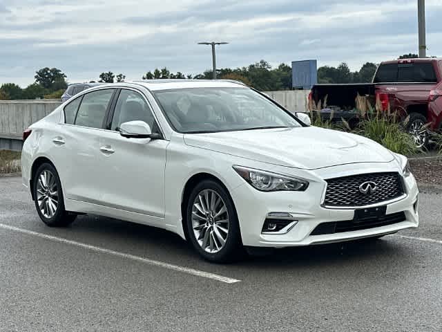 2023 INFINITI Q50 LUXE