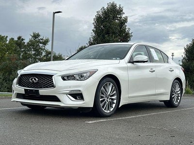 2023 INFINITI Q50 LUXE