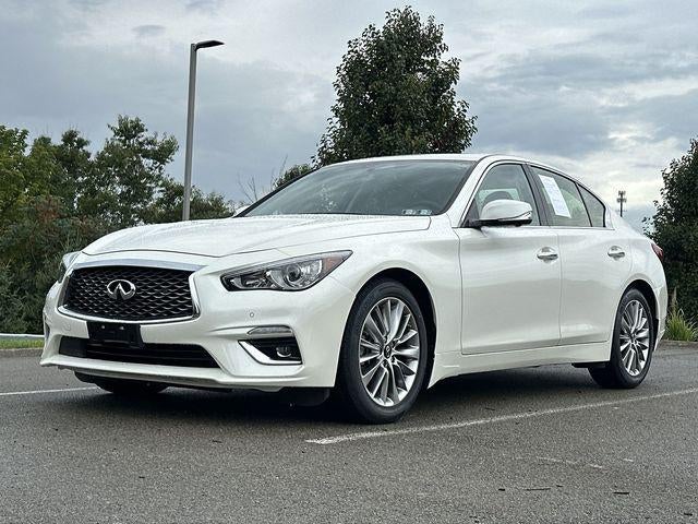 2023 INFINITI Q50 LUXE