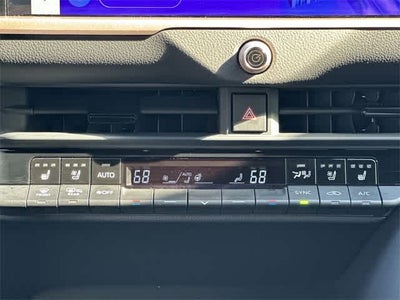 2025 Toyota Crown Platinum