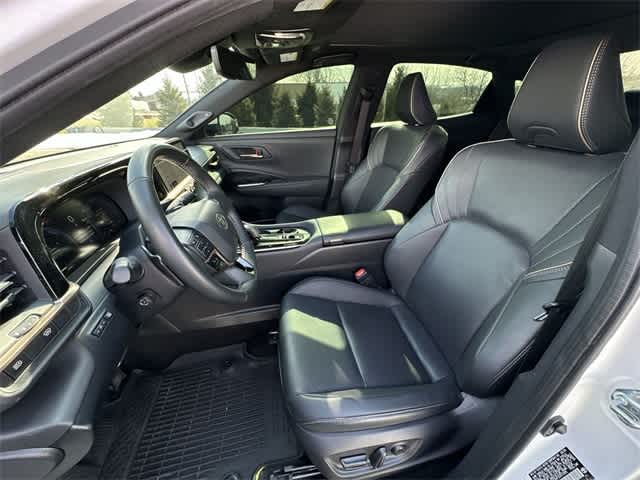 2025 Toyota Crown Platinum