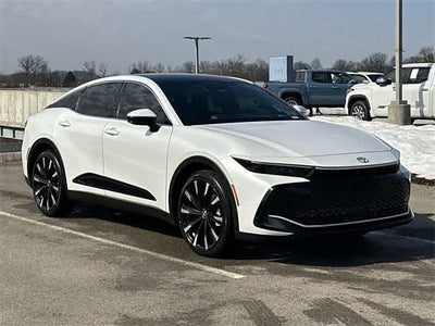 2025 Toyota Crown Platinum