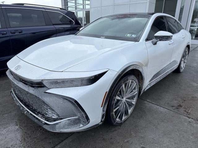 2025 Toyota Crown Platinum