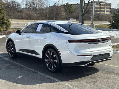 2025 Toyota Crown Platinum