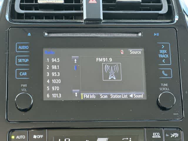 2019 Toyota Prius XLE