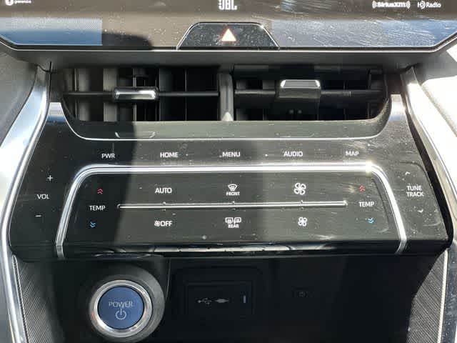 2022 Toyota Venza XLE