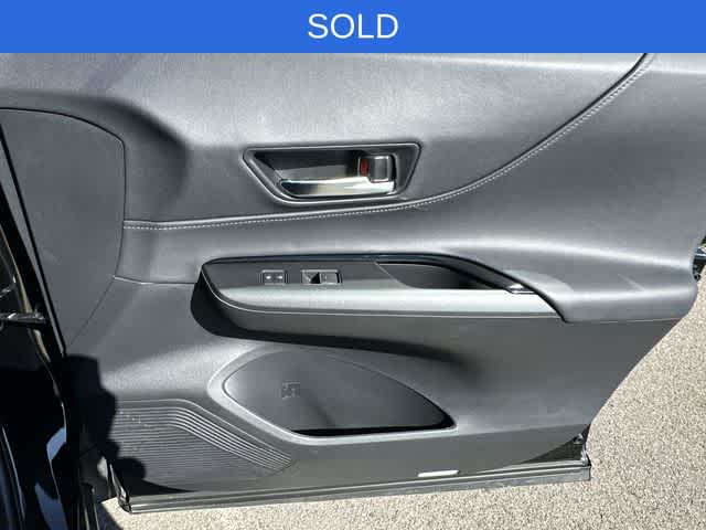 2024 Toyota Venza LE