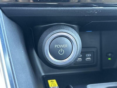 2024 Toyota Venza LE