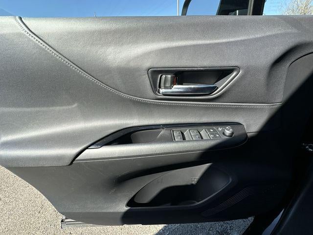 2024 Toyota Venza LE