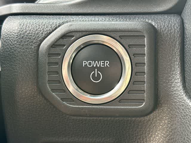2025 Toyota Land Cruiser 4WD (Natl)